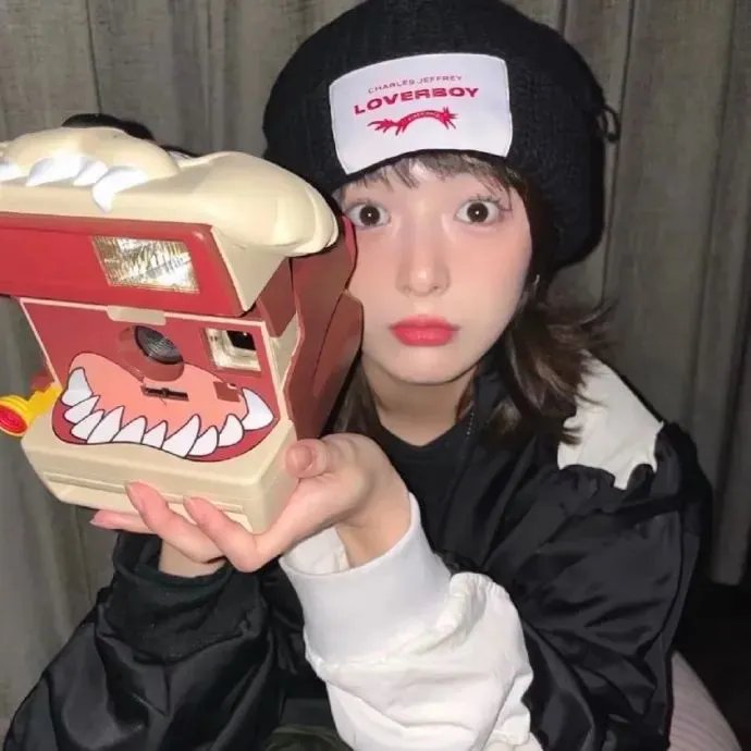 恋爱与友情之间